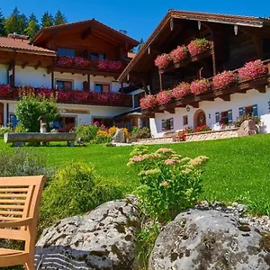 alpenhotel-hundsreitlehen.com-bavaria.com/