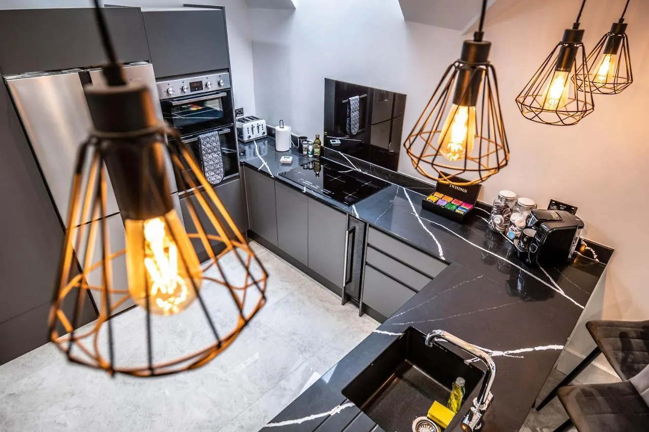 Luxury Royal Mile Boutique 2Bedroom Apartment Edinburgh United Kingdom