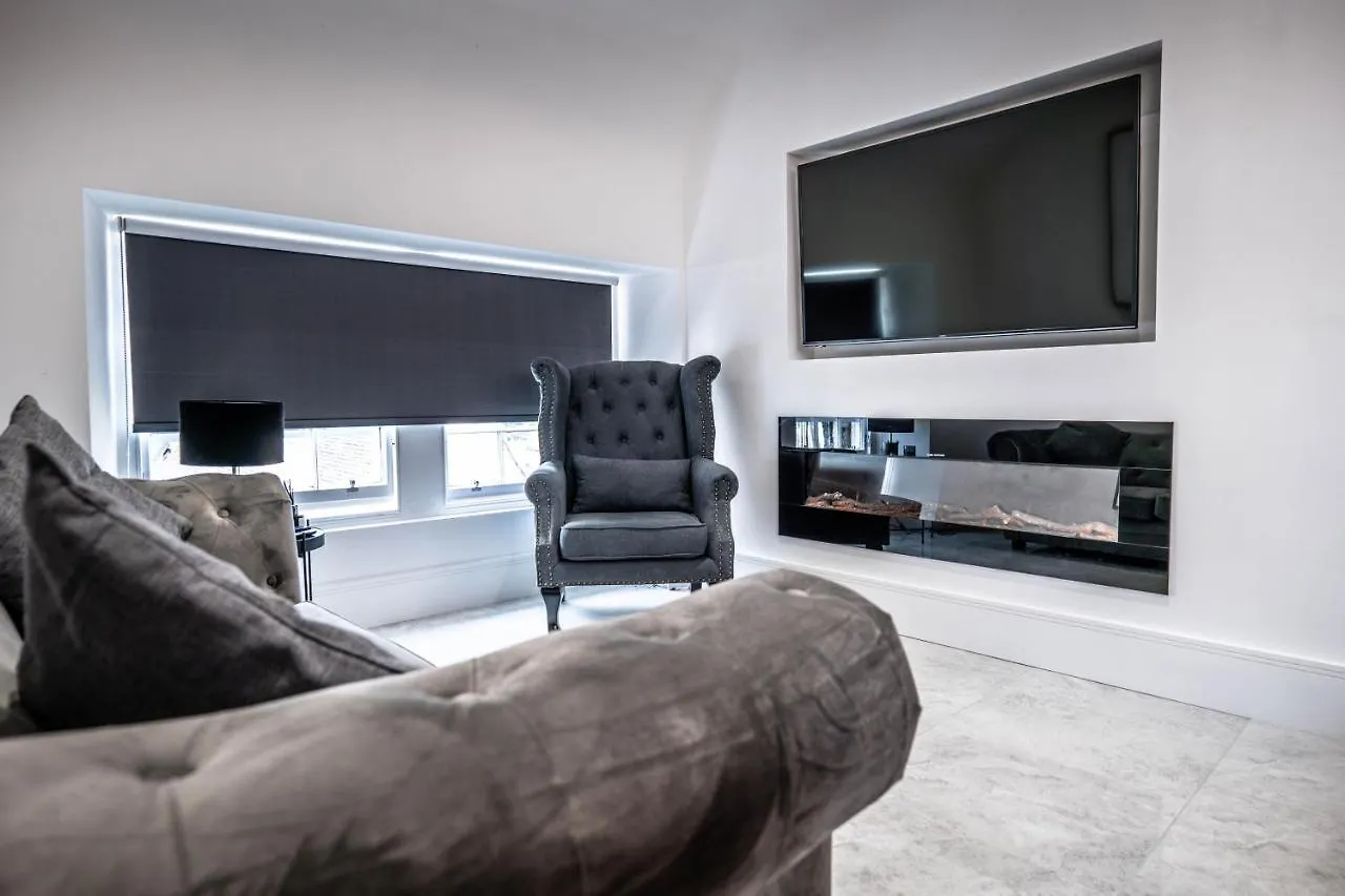 Luxury Royal Mile Boutique 2Bedroom Apartment Edinburgh Großbritannien